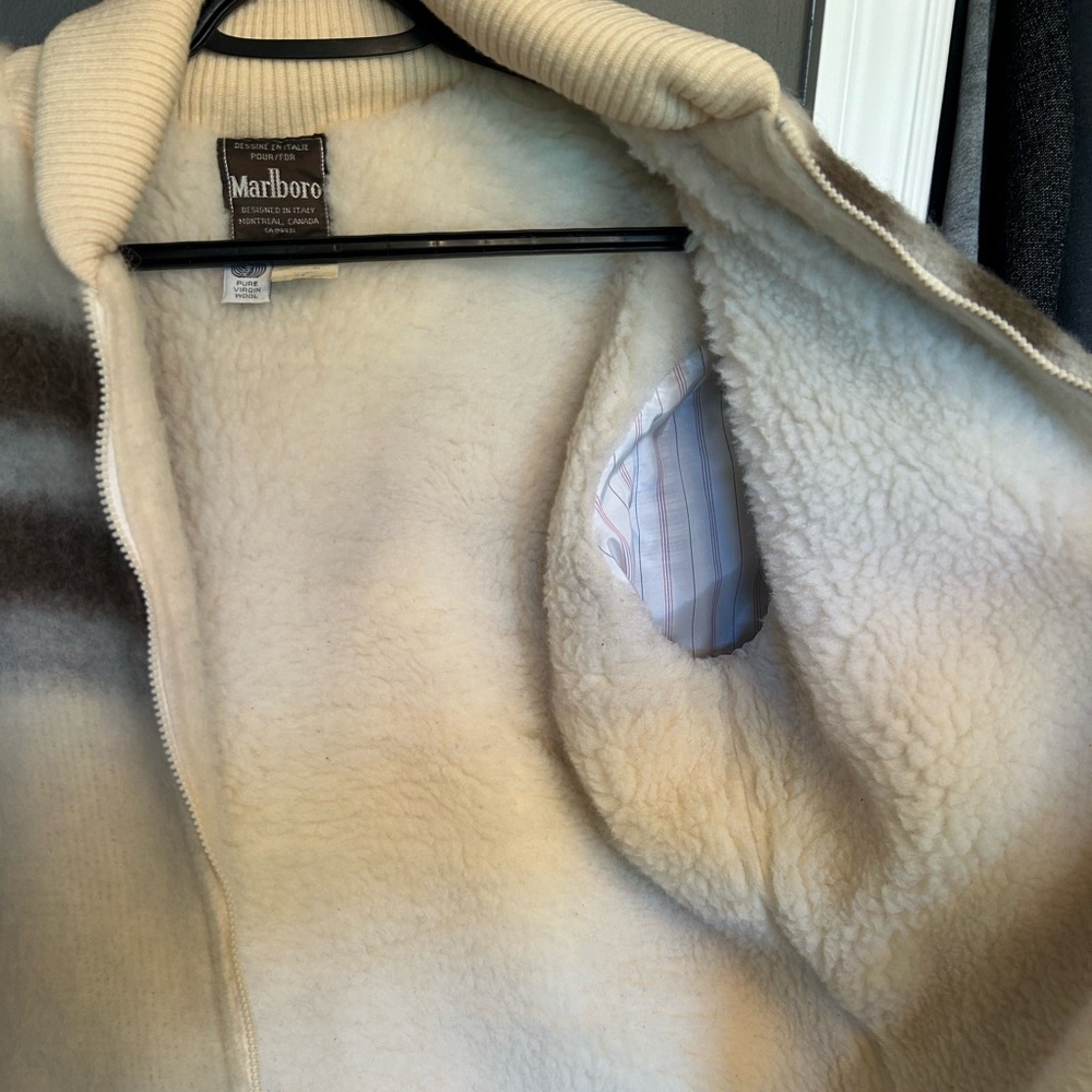 Vintage Marlboro wool jacket - Picture 4 of 6